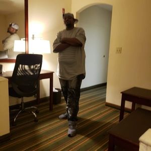 Meet your Posher, Cedric